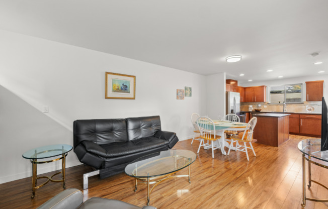 12039 35 AVE NE