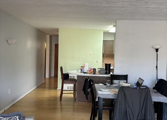 2 beds, 1 bath, 822 sqft, $2,600, Unit 237