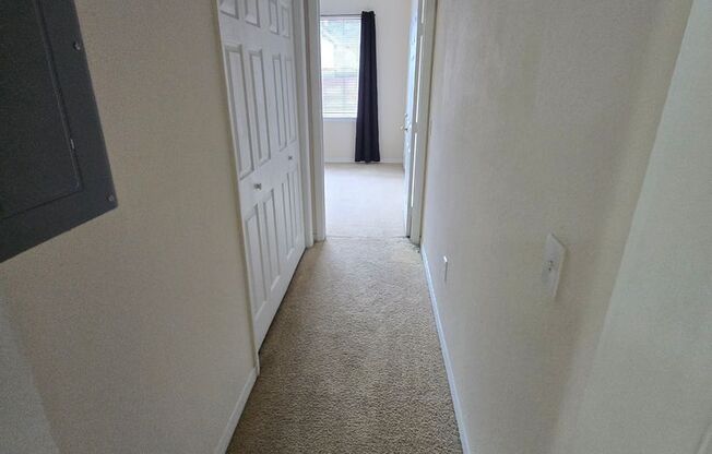 2 beds, 2 baths, $1,600