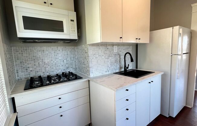 1 bed, 1 bath, 450 sqft, $2,195, Unit #3