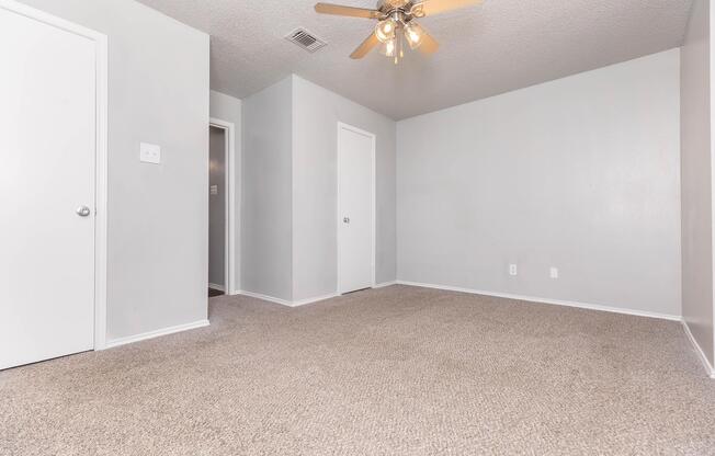 1 bed, 1 bath, 616 sqft, $890