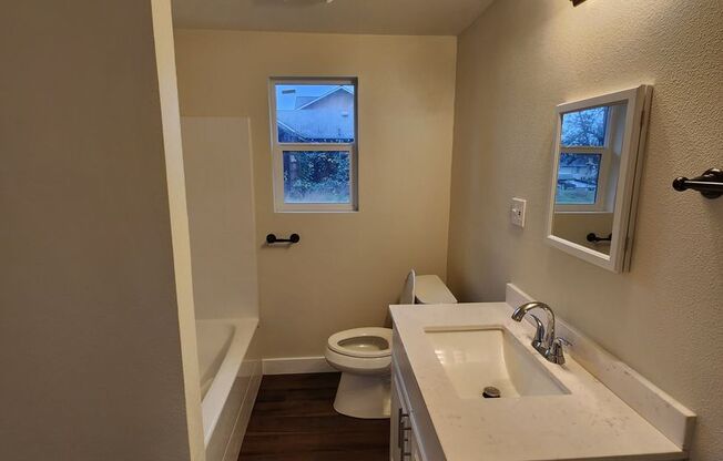 2 beds, 1 bath, $1,600