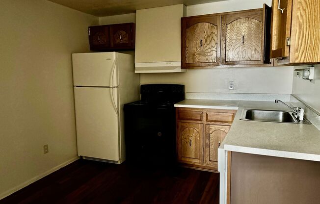 2 beds, 1 bath, 820 sqft, $1,035, Unit 125