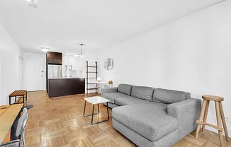 1 bed, 1 bath, $4,400, Unit 5F