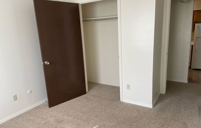 2 beds, 2 baths, 950 sqft, $859