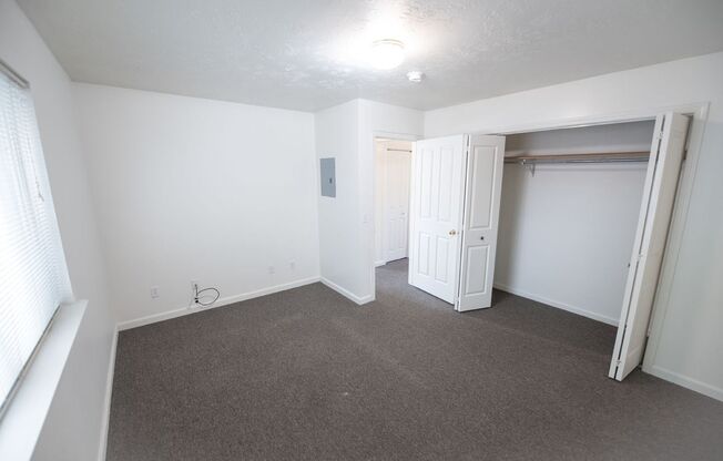 2 beds, 1 bath, $1,749, Unit 5