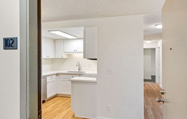2 beds, 1 bath, 765 sqft, $2,295, Unit 102