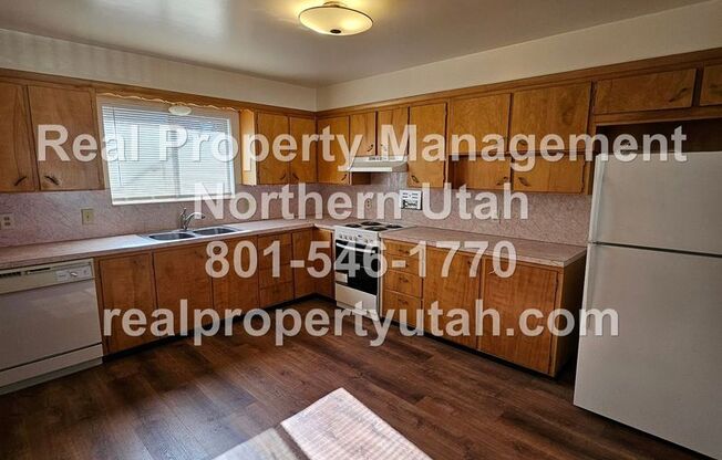 2 beds, 1 bath, 600 sqft, $1,050, Unit 219