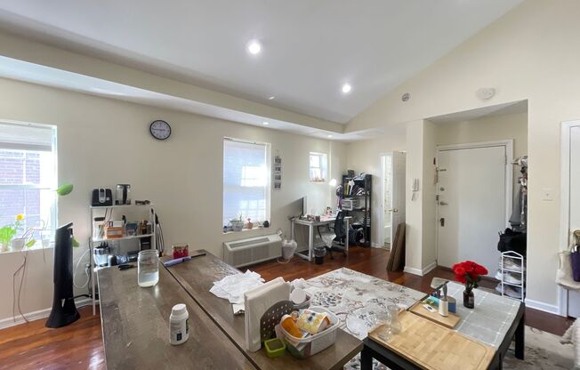1118 Spruce