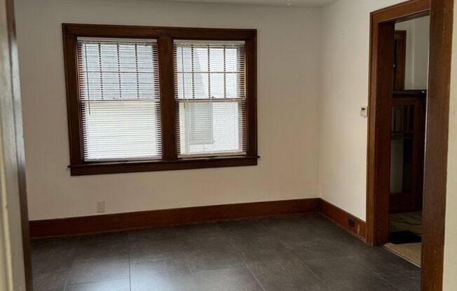 4 beds, 1 bath, $5,995