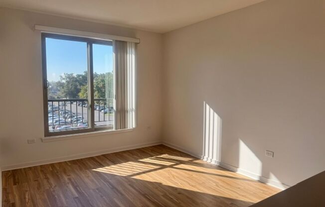 1 bed, 1 bath, 673 sqft, $1,925, Unit 4800 157th Street - 409