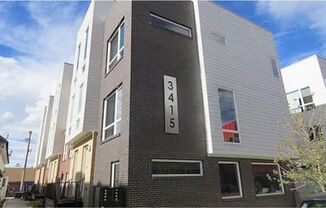 Modern 2BD, 3BA RiNo Townhome with 1-Car Garage and Rooftop Deck