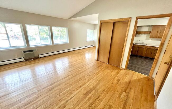3413-3439 South 26th Street -White Swan