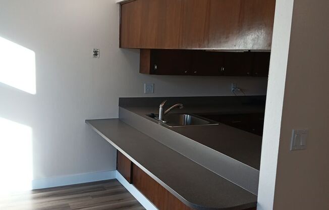 2 beds, 1.5 baths, 1,050 sqft, $2,049, Unit 214-776C