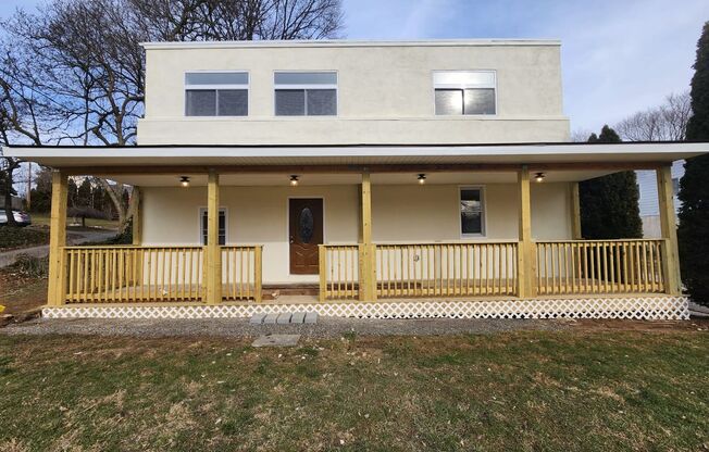 Beautifully remodeled home in Lafayette Hill for rent!