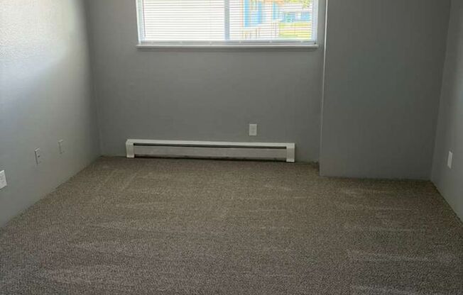 2 beds, 1 bath, 867 sqft, $1,250, Unit 601 F205
