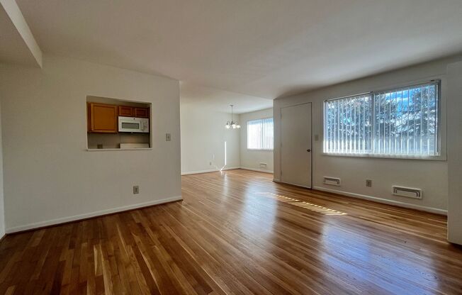 2 beds, 1 bath, 800 sqft, $1,450, Unit 2709-1C