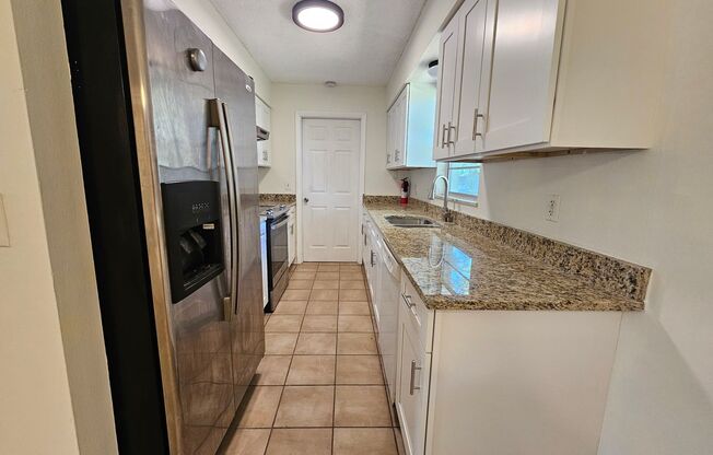Cozy 3 Bedroom 2 bathroom Home in Prime Orlando Location – Available for Rent!