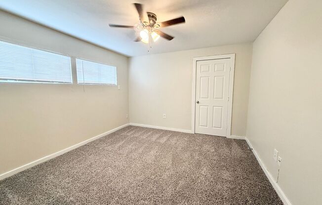 2 beds, 1 bath, $875, Unit SC535