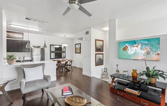 1 bed, 1 bath, 898 sqft, $1,430, Unit 1053