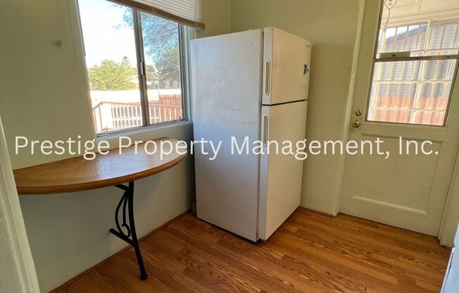 2 beds, 1 bath, 604 sqft, $925, Unit #1