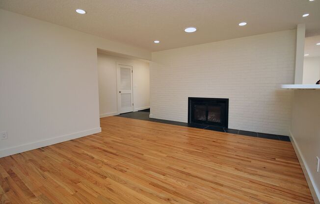 Stunning Remodeled 3 Bed/2.5 Beaverton Home – Highland Neighborhood