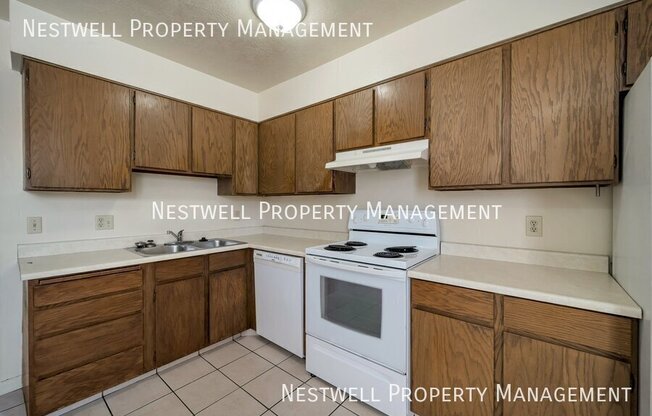 1481 N MANDALAY RD