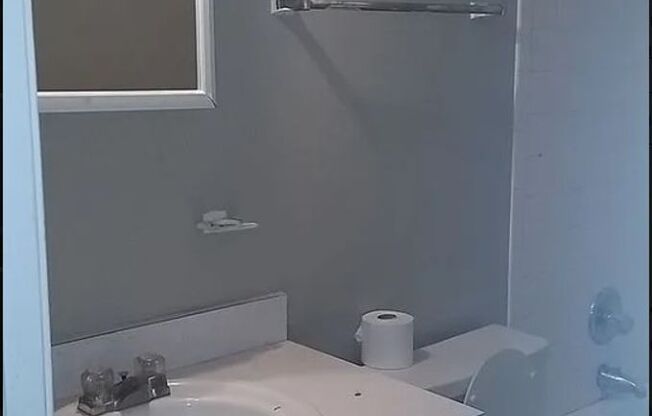 2x1.5 Townhouse Available!