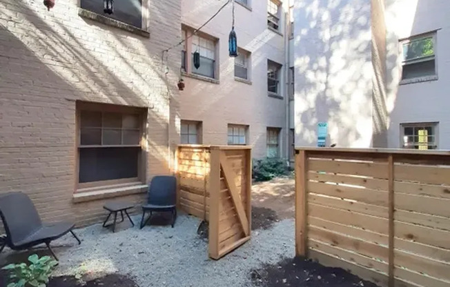 Studio, 1 bath, 306 sqft, $1,025, Unit 401