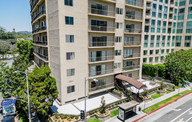 2 beds, 2 baths, 1,150 sqft, $3,750, Unit 101