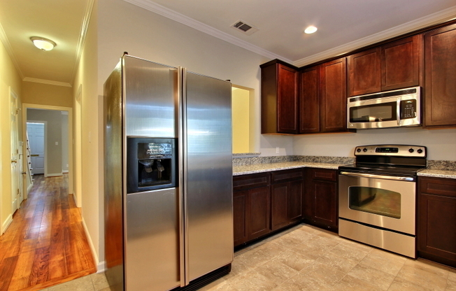 2 beds, 2.5 baths, 1,400 sqft, $2,650, Unit 409 A East Gaston Street