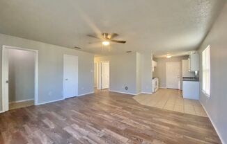 3 beds, 1 bath, $950