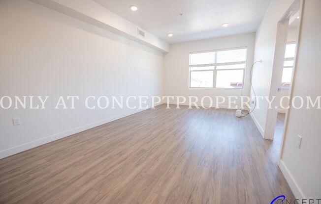 1 bed, 1 bath, 650 sqft, $1,800, Unit 315