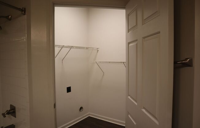 1 bed, 1 bath, 671 sqft, $1,379, Unit 28-28107