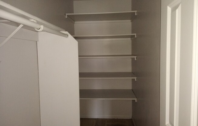 Charter Oaks I Apartments