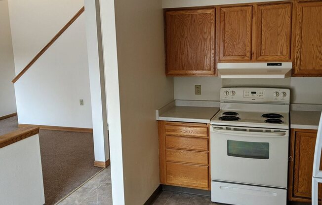 2 bedroom townhouse kitchen