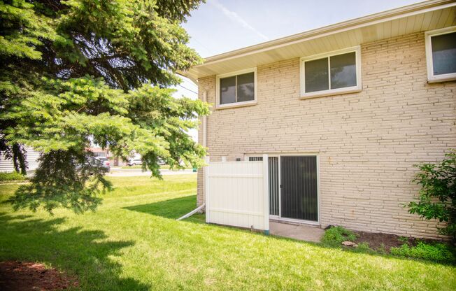 Hillsboro Townhomes