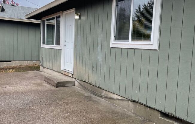 2 beds, 1 bath, 800 sqft, $1,400, Unit Mar1964
