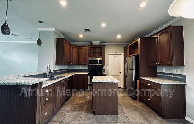 1028 CRANBERRY RD SE