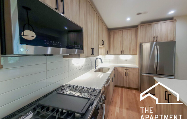4857 North Seeley