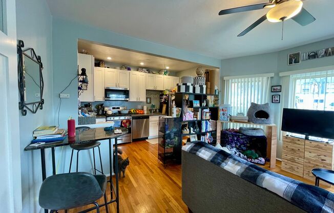 1 bed, 1 bath, $2,100, Unit 2018 B Front St