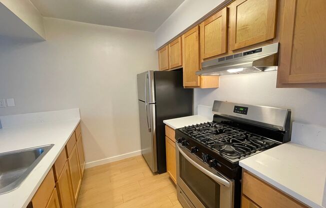 1 bed, 1 bath, 750 sqft, $1,200