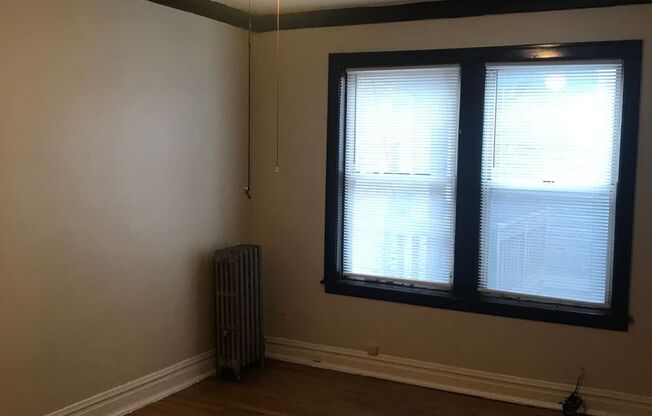 7451 S Vernon Ave LLC