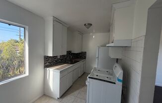 9625 San Gabriel Ave South Gate, CA 90280