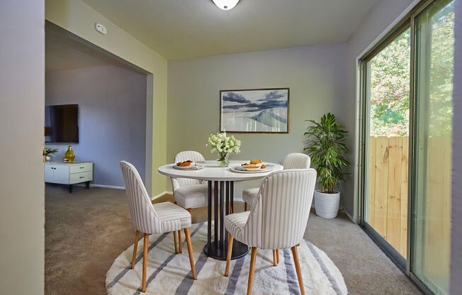 Georgetown Apartments & Townhomes