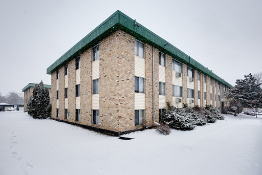 1 bed, 1 bath, 750 sqft, $930, Unit H 105