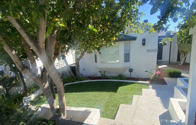 3 Bdrm Manhattan Beach Home!