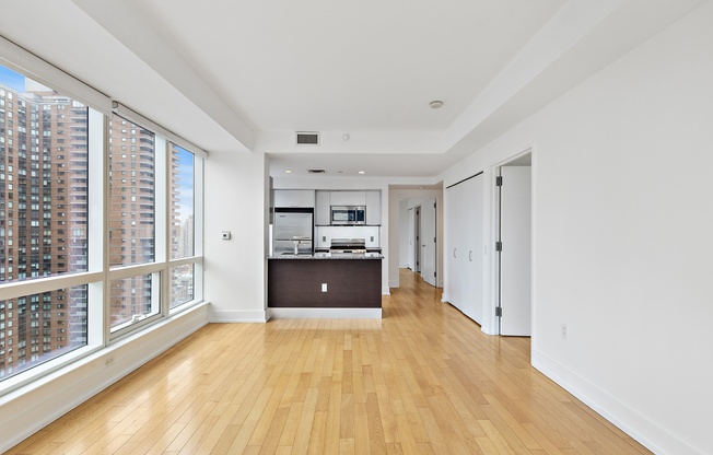 2 beds, 2 baths, 957 sqft, $6,800, Unit 27-L