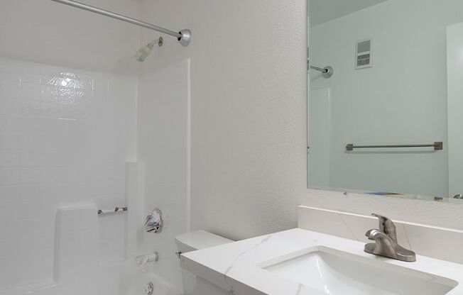 1 bed, 1 bath, 641 sqft, $2,395, Unit 303