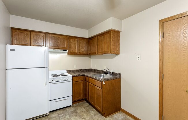 1 bed, 1 bath, $875, Unit Unit 10